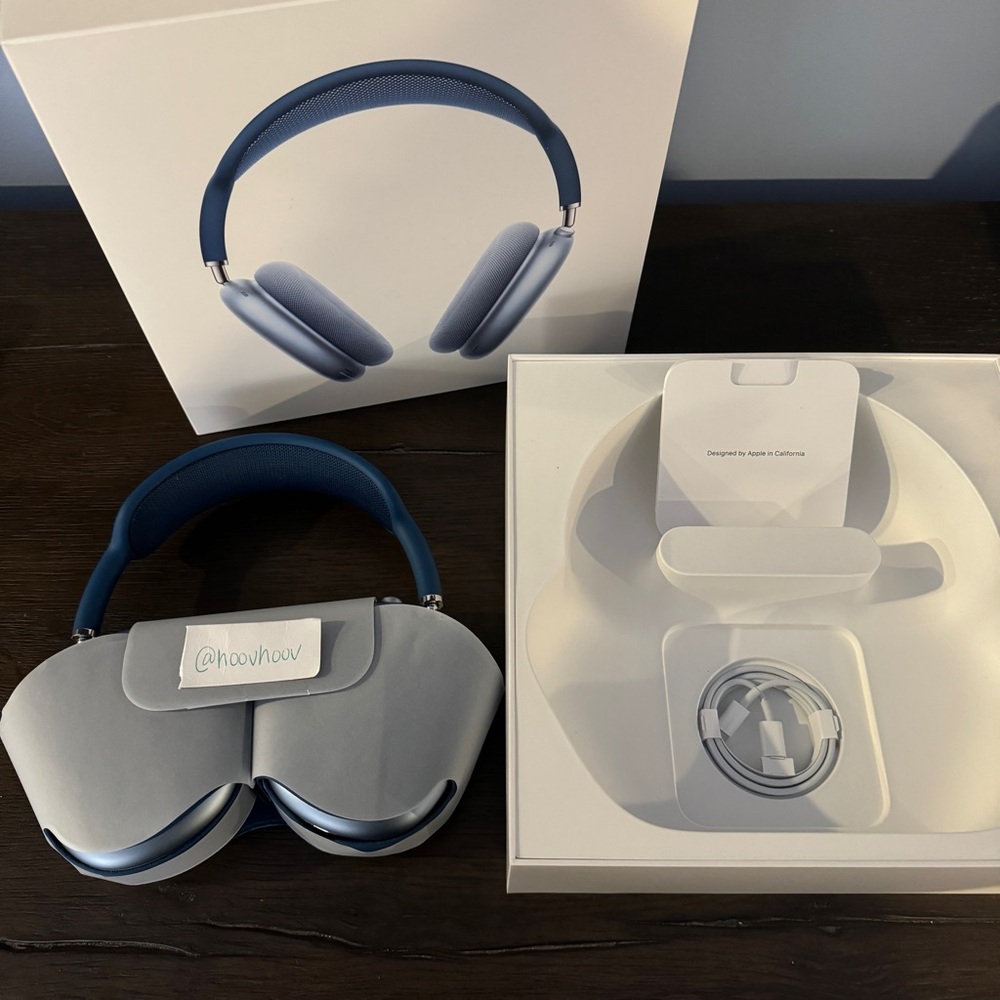 Apple AirPods Max Sky Blue - All Original Packaging